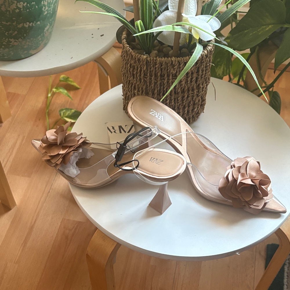 Zara Women's Beige Floral Heels - Picture 3 of 6